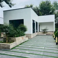 فروش همکف ۳۰۰متری شهرک اصیل قدیمی سنددار کد۹۷۲