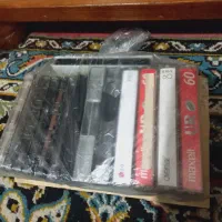 تعدادی نوار کاست