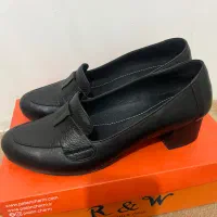 دو‌جفت کفش چرم طبیعی|کیف، کفش، کمربند|خرم‌آباد, |دیوار