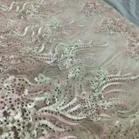 پارچه ی لباس دوخته نشده