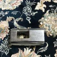 ۱۳ عدد قفل یکجا مفت|فروشگاه و مغازه|تهران, ایران|دیوار