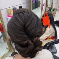 میکاپ . شنیون . بافت