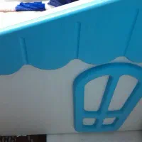 تخت نوجوان در حد نو|تخت و سرویس خواب|شاهین‌شهر, شهرک ردانی پور|دیوار