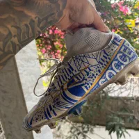 کتونی خارجی فوتبال سایز ۴۴