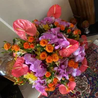 گلدان تاج گل
