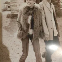 تعداد زیادی پوستر A4 با کیفیت با تنوع موضوعی