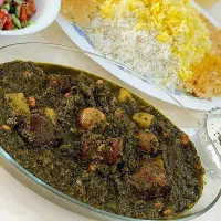 استخدام نیروی خانم برای آشپزی و نظافت
