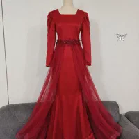 لباس مجلسی زنانه قرمز