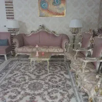 مبل ۷نفره ومیزغذاخوری۸نفره کاملن سالم