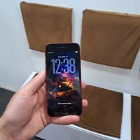 iPhone Se 2020|موبایل|کرج, عظیمیه|دیوار