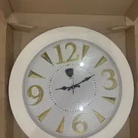 ساعت دیواری