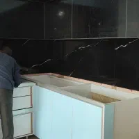 نصاب سرامیک بین کابینتی ساده.مدرن