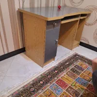 میز کامپیوتر مجهز تمیز و نو