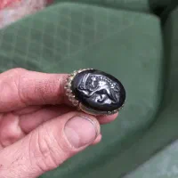 انگشتر نقره با نگین شیروخورشید شبق