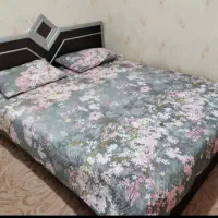 تخت دو نفره همراه با تشک