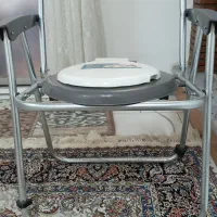 توالت فرنگی مبله تاشو گالوانیزه با دسته تیوان طب