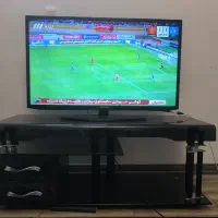 LED سامسونگ 43 اینچ اصل کره به همراه میز تلویزیون