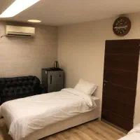 اجاره روزانه هتل آپارتمان (نزدیک حرم)|اجارهٔ کوتاهمدت آپارتمان و سوئیت|قم, عشقعلی|دیوار