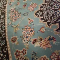 یک قالیچه از ماشین قالیشویی اوفتاده