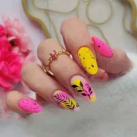 استخدام ناخنکار حرفه ای
