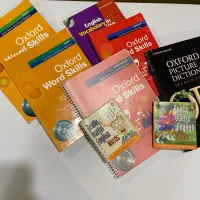 تعدادی کتاب اموزشی انگلیسی و کتاب داستان