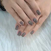 مدل کاشت و ژلیش ناخن