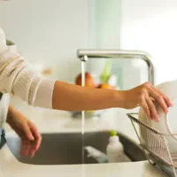 استخدام آشپز و نیروی نظافت (آقا)