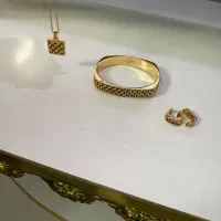 نیم ست درحدنواجرت بالا زنجیرمردانه