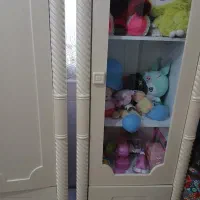 کمد و وترین درحد نو با روکش وکیوم ضد خش اسپرت