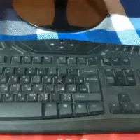 کامپیوتر و بلندگو و میز کامپیوتر|رایانه رومیزی|کرج, کلاک نو|دیوار