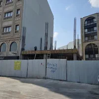 نگهبان و کارگر ساختمان