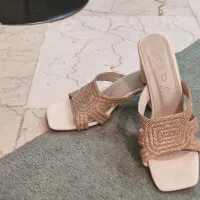 کفش مجلسی برند زارا ،  نو ، سایز38، جلو مربعی