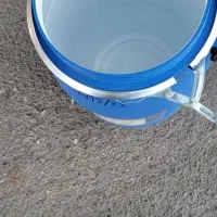 دبعه و بشکه|ظروف نگهدارنده، پلاستیکی، یکبارمصرف|صحنه, |دیوار