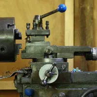 تراشکار و کارگر فنی