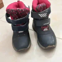 کفش بچگانه خارجی سایز ۲۸ و۳۰