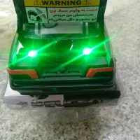 ماکت ماشین ۴۰۵ با اسپیکر بلوتوثی و سایر در توضیحات