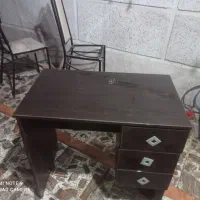 فروش یک عدد میز کار