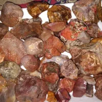 انواع سنگهای عقیق وجاسپرو...تراش نخورده .