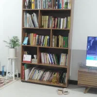 کتابخانه بزرگ 5 طبقه کاملا سالم