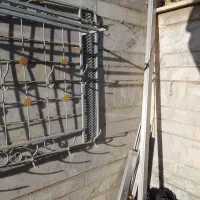 تعدای چوب پرده به فروش میرسد