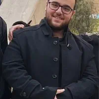 معلم زبان خصوصی (ساعتی ۳۷۰ تومن)