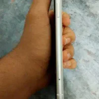 آیفون xr سری m باتری ۸۲ درصد تک سیم ۶۴ گیگ|موبایل|فلاورجان, |دیوار