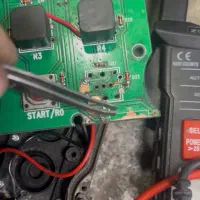 تعمیر انواع برد کنترل جرثقیل و دکل بتن ریز