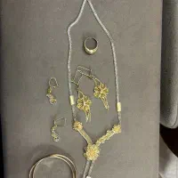 حدود۳۵ گرم طلای بسیار نو