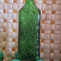 بطری شیشه ای با درب پلاستیکی