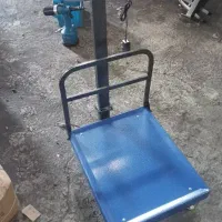 ترازو۱۵۰ کیلو و۳۰۰ کیلو موجود میباشد