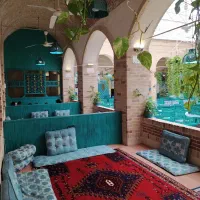 کاپیتان اردر و مهماندار خانم