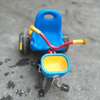 سه چرخه کودک|اسباب‌بازی بچه|ساری, |دیوار