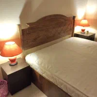 تخت خواب دو نفره همراه با تشک