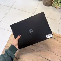 سرفیس لپ تاپ ۳ در حد آکبند